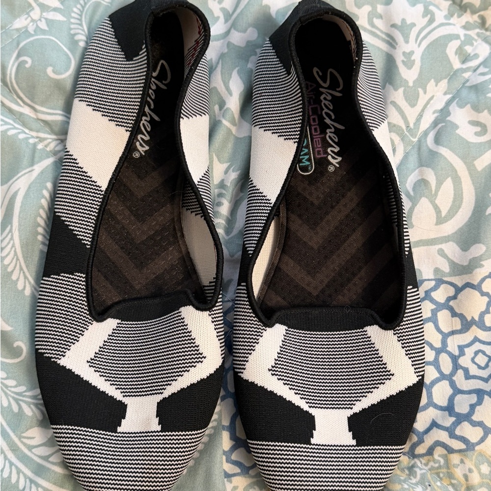 Skechers Black and White Patterned Knit Slip-On Flats